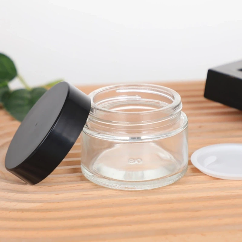 Pots en verre cosmétiques